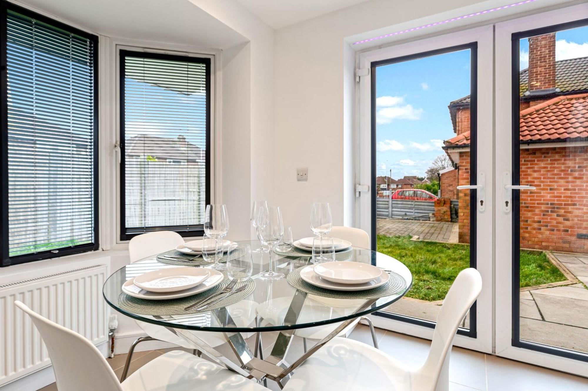 Holiday home Glade House-3-bed With Free Parking I Free Wifi I 65-inch Tv *
