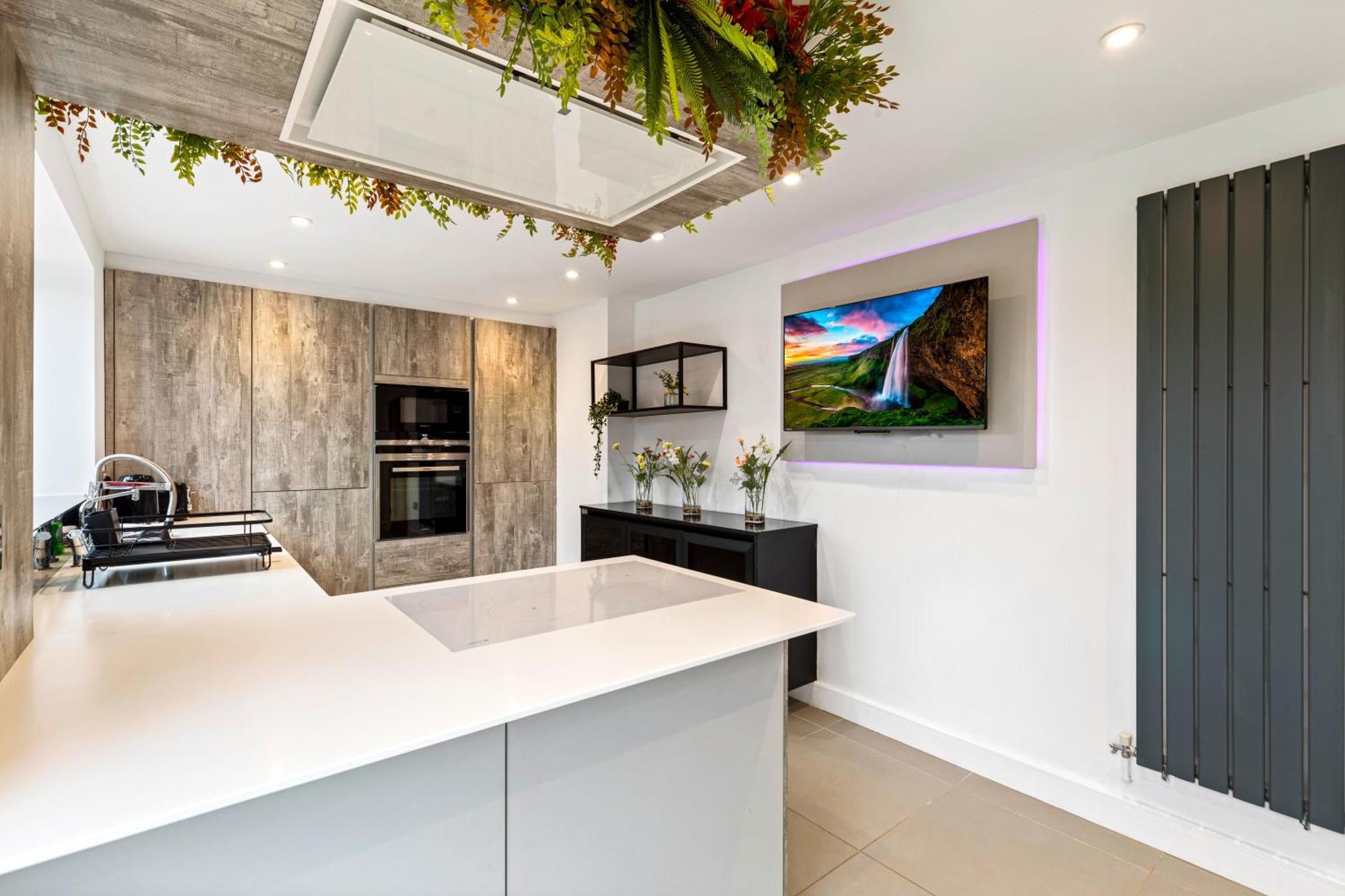 Glade House-3-bed With Free Parking I Free Wifi I 65-inch Tv