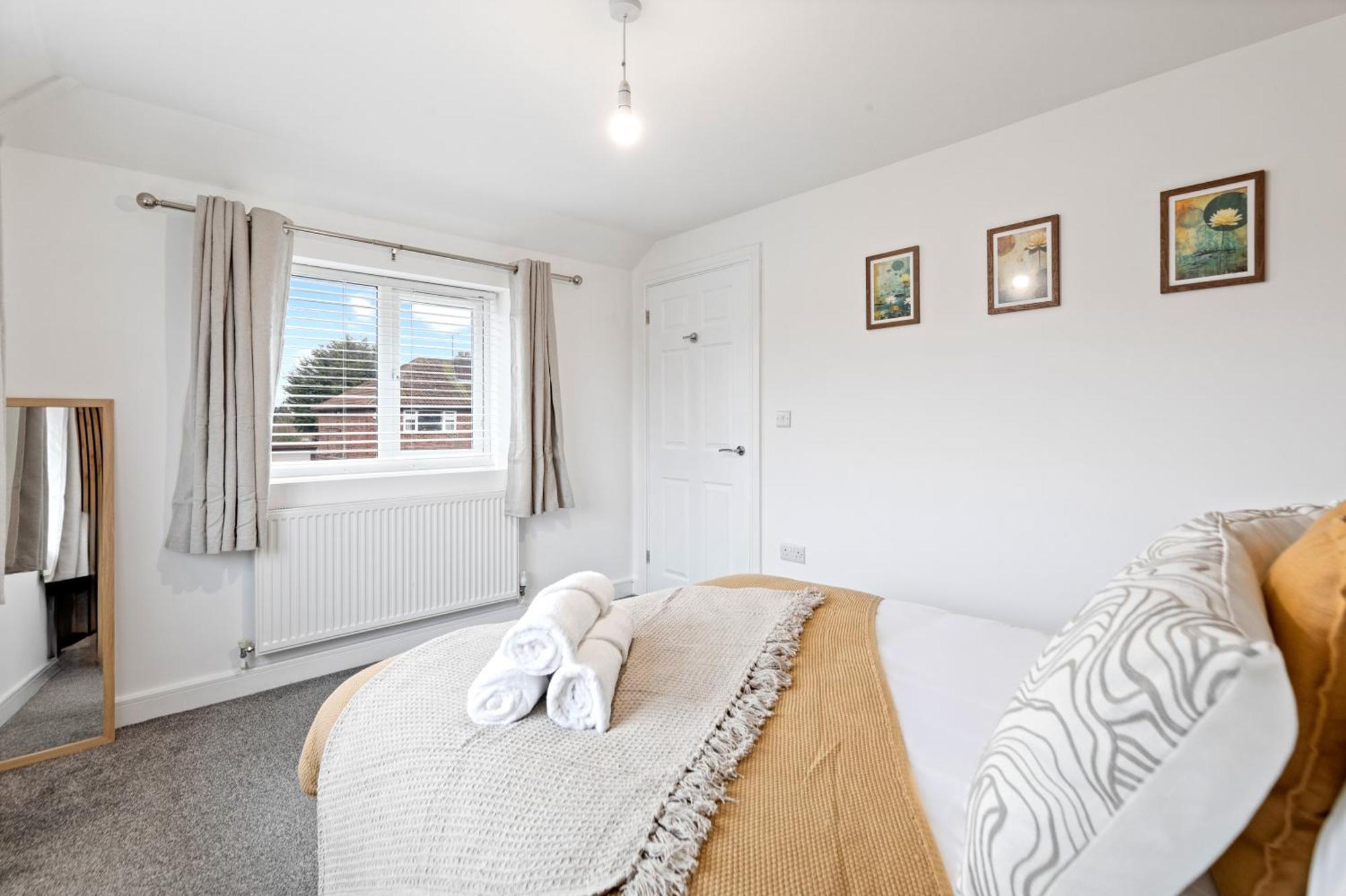 Holiday home Glade House-3-bed With Free Parking I Free Wifi I 65-inch Tv