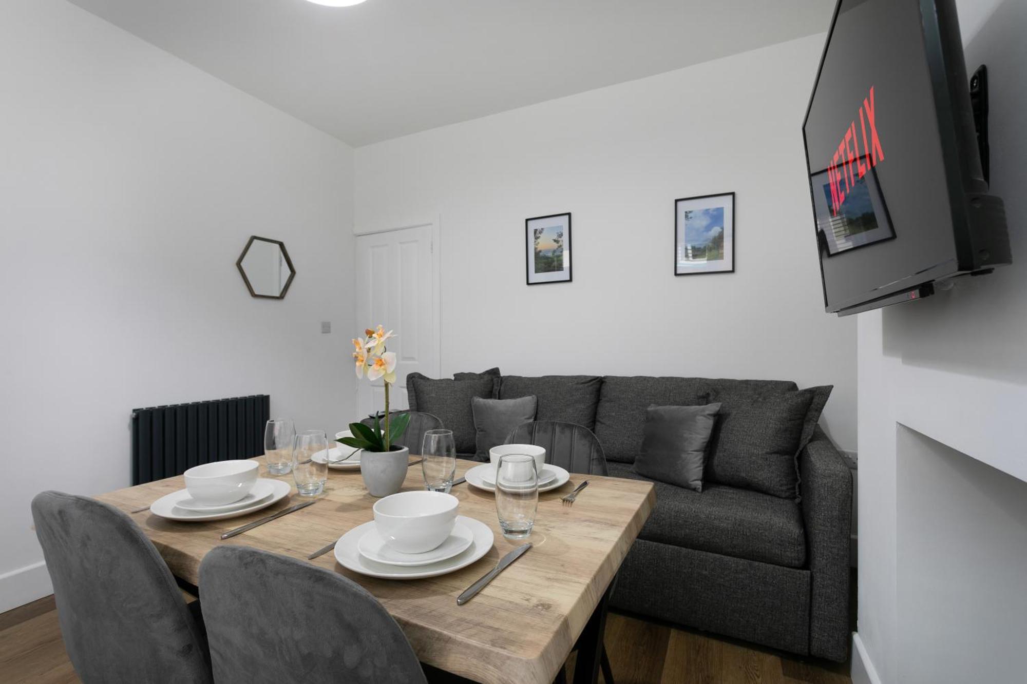 The Modern Retreat Holiday home Leicester
