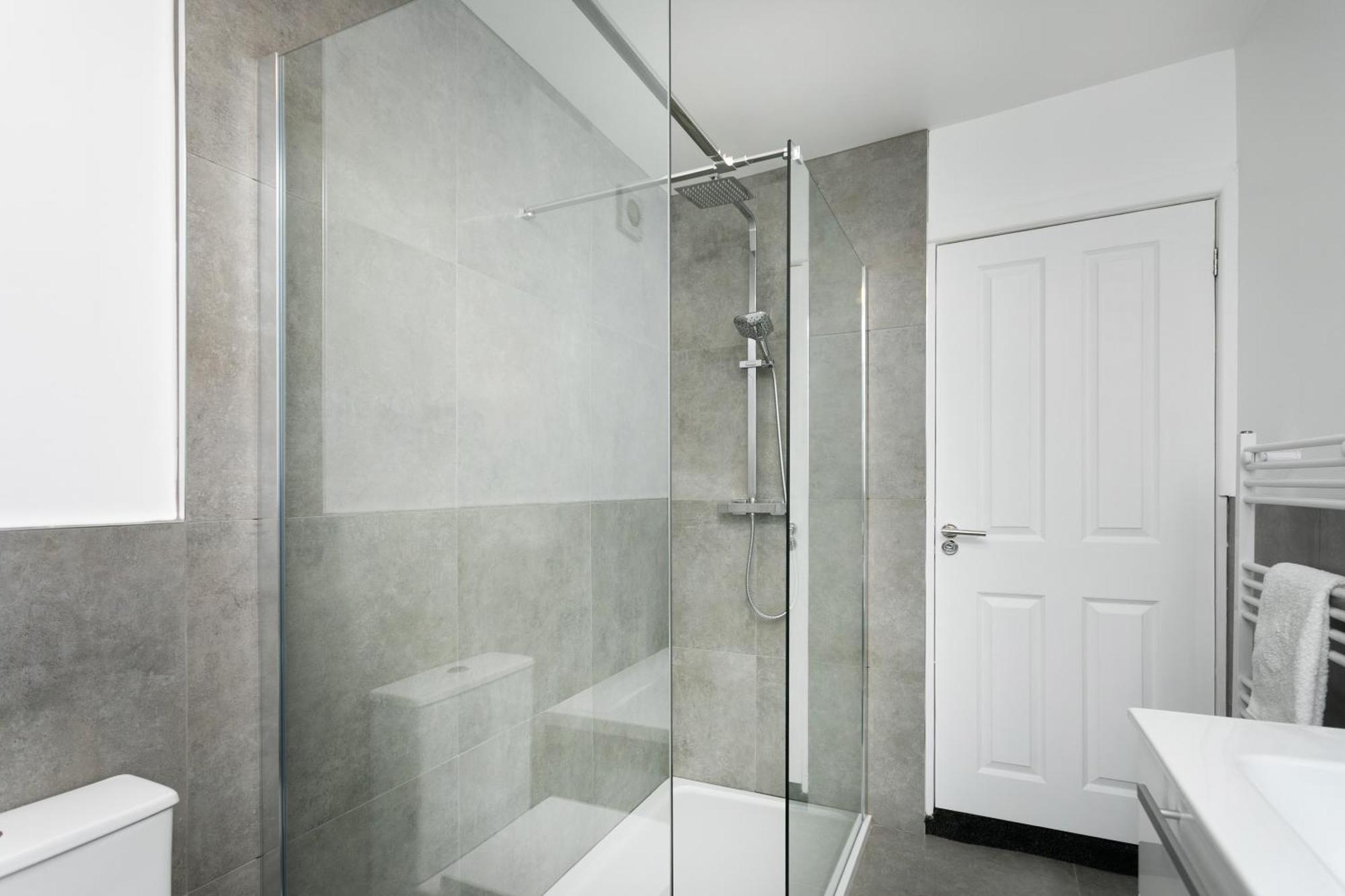 The Modern Retreat Holiday home Leicester