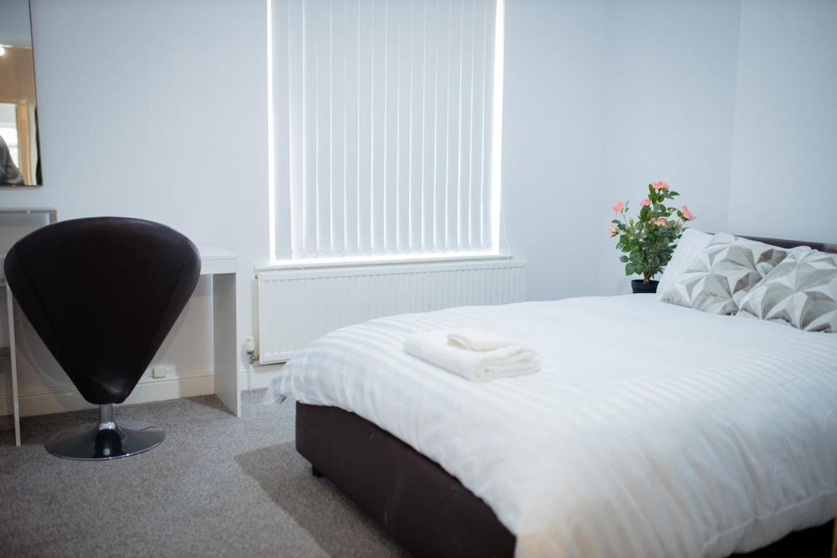 Cozy And Stylish 2 Bedroom