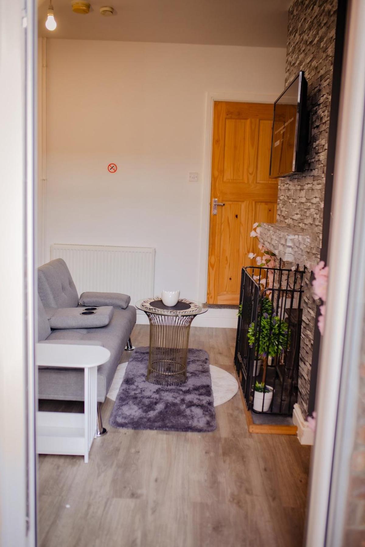Cozy And Stylish 2 Bedroom Leicester