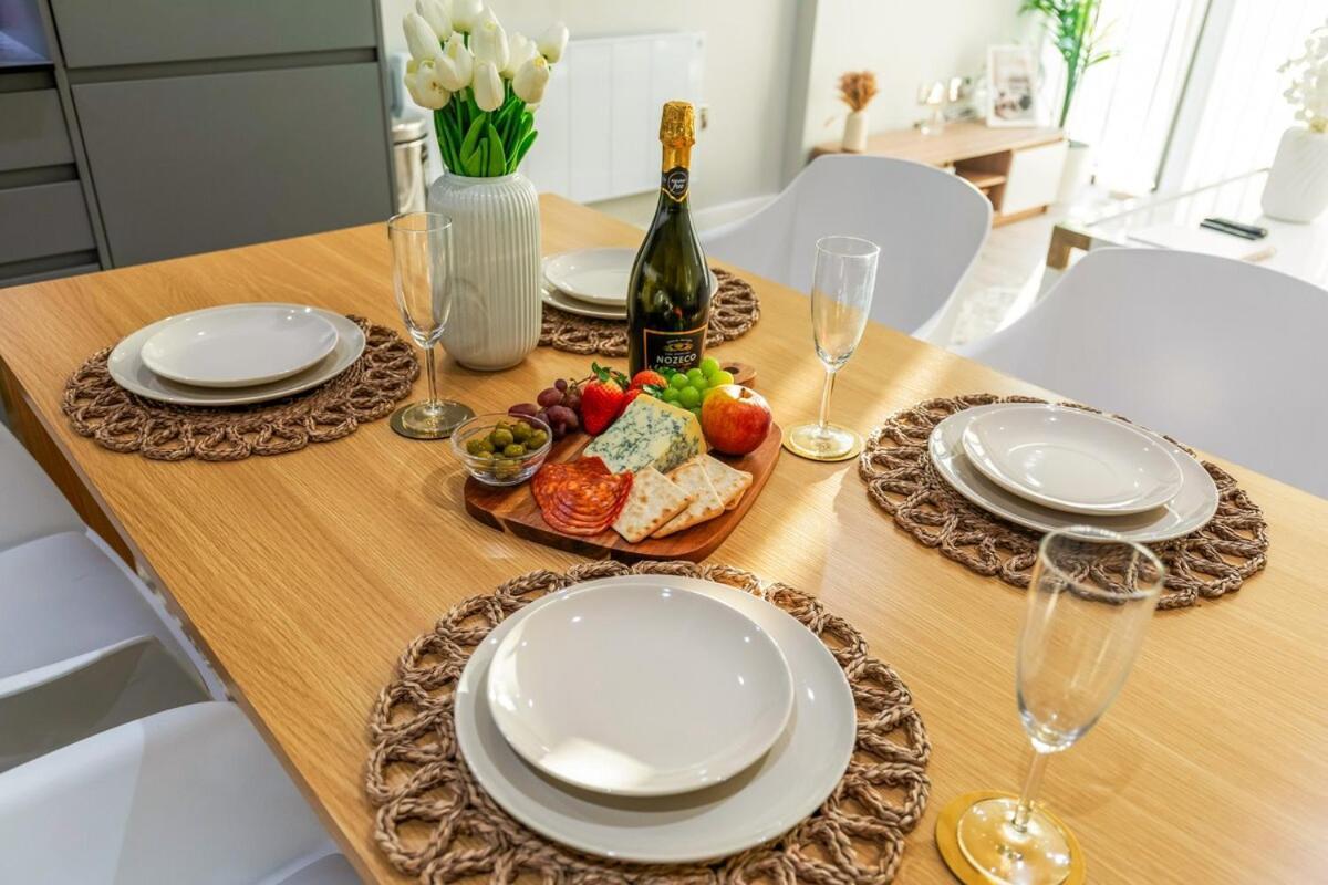 Beautiful In Centre With Free Parking, Self-check-in, Fast Wifi, Smart Tv And Rooftop Terrace By Yoko Apartment Leicester