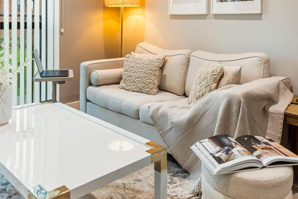 Beautiful In Centre With Free Parking, Self-check-in, Fast Wifi, Smart Tv And Rooftop Terrace By Yoko Apartment