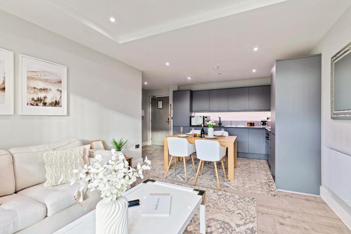Beautiful In Centre With Free Parking, Self-check-in, Fast Wifi, Smart Tv And Rooftop Terrace By Yoko Leicester