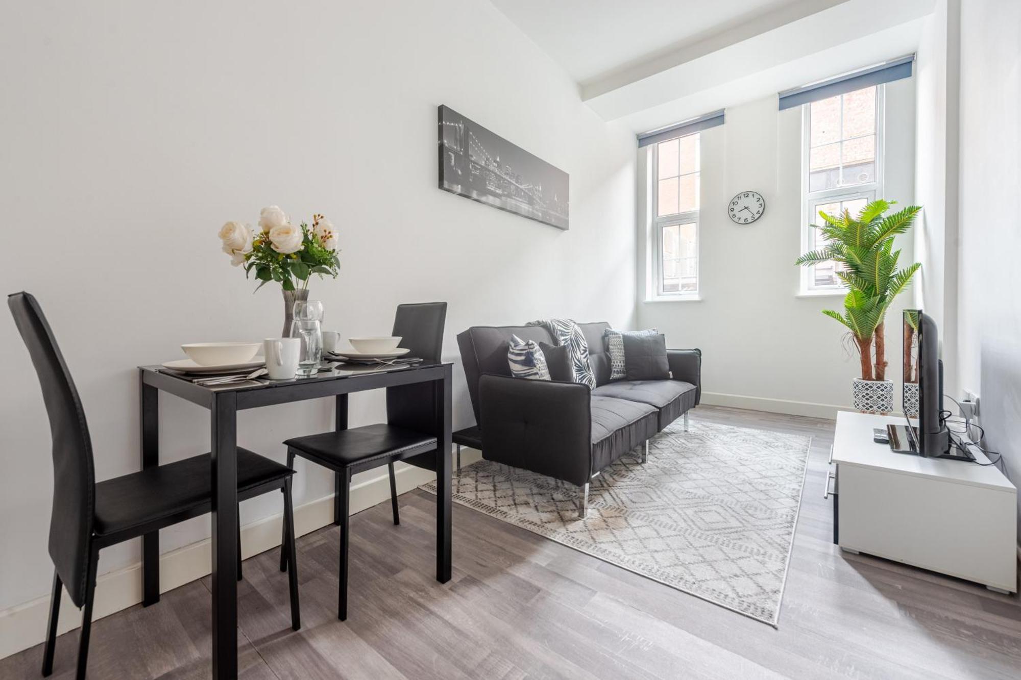 Centre - One Bedroom Flat * Leicester
