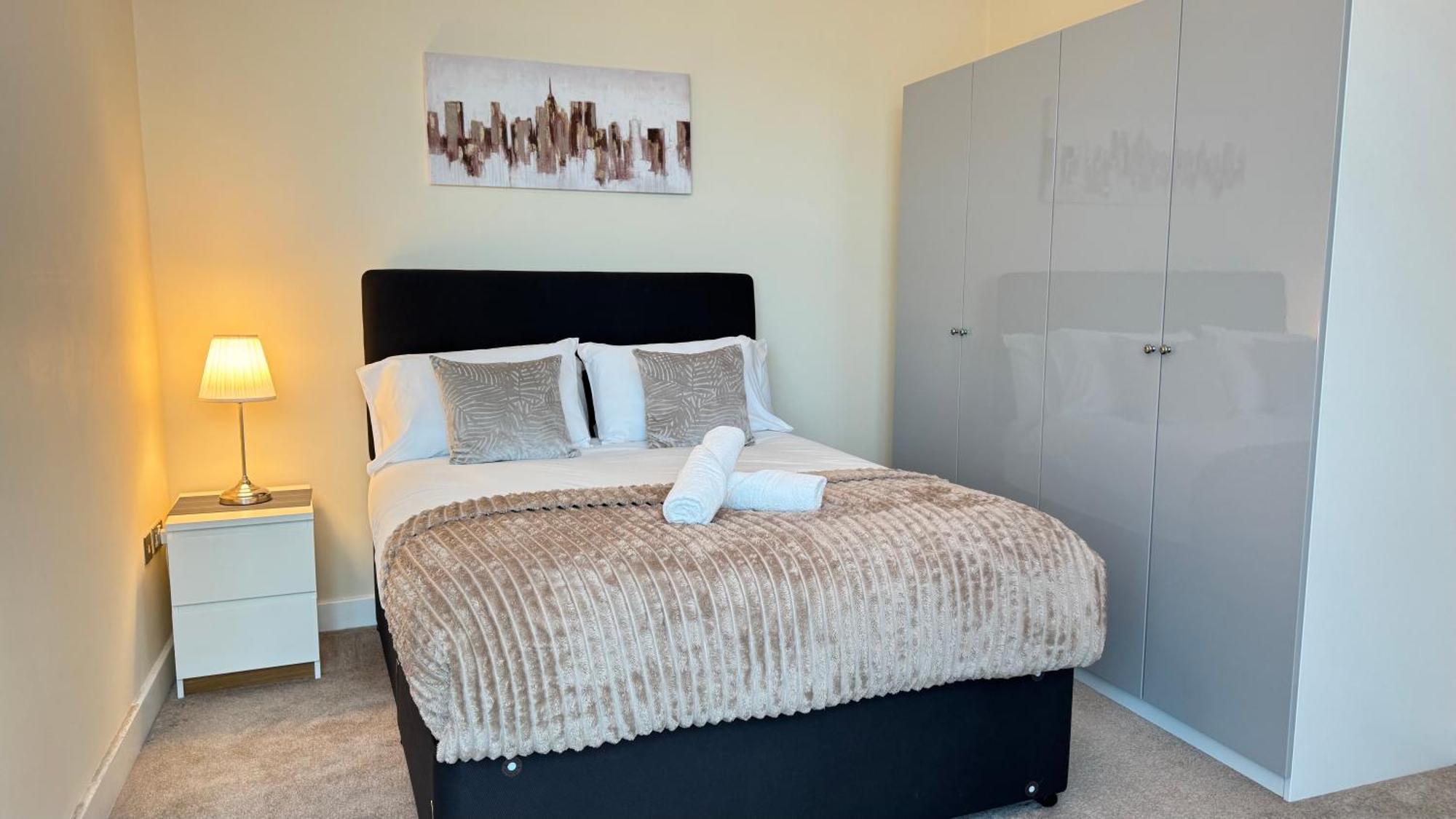 Two Bed By Lurxury Leicester