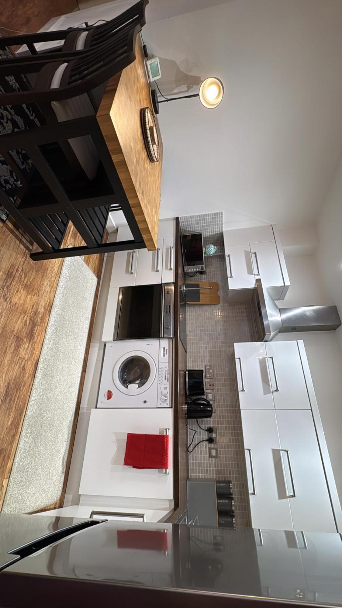 Two Bed By Lurxury Apartment Leicester