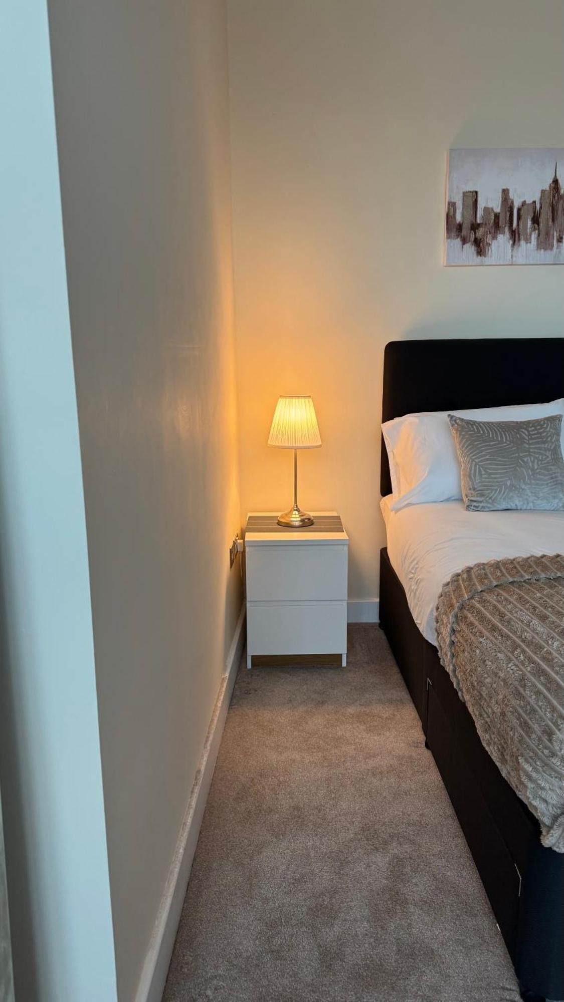 Two Bed By Lurxury Leicester