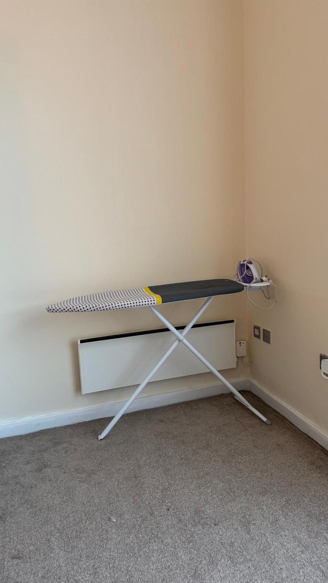 Two Bed By Lurxury Apartment