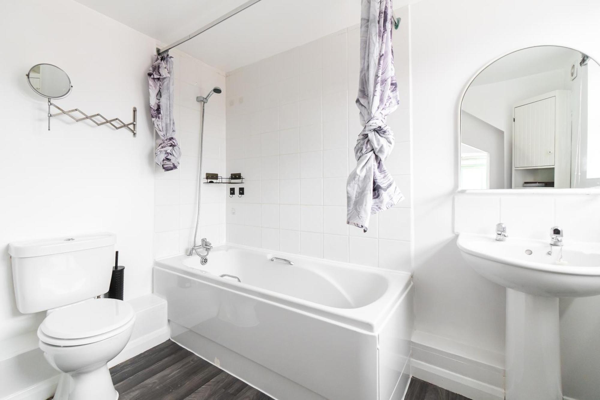 Luxury - Harrison Apartment