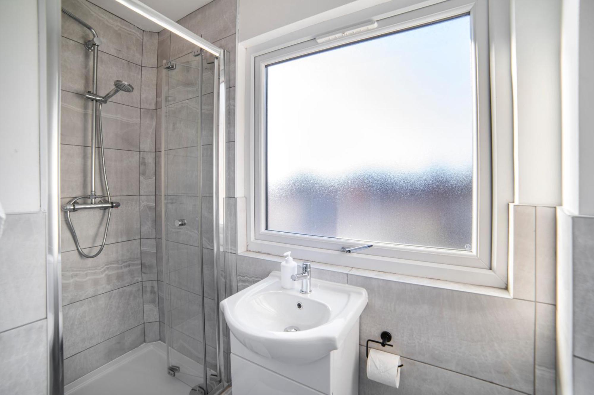 - - Sleeps 6 - 97ws Leicester