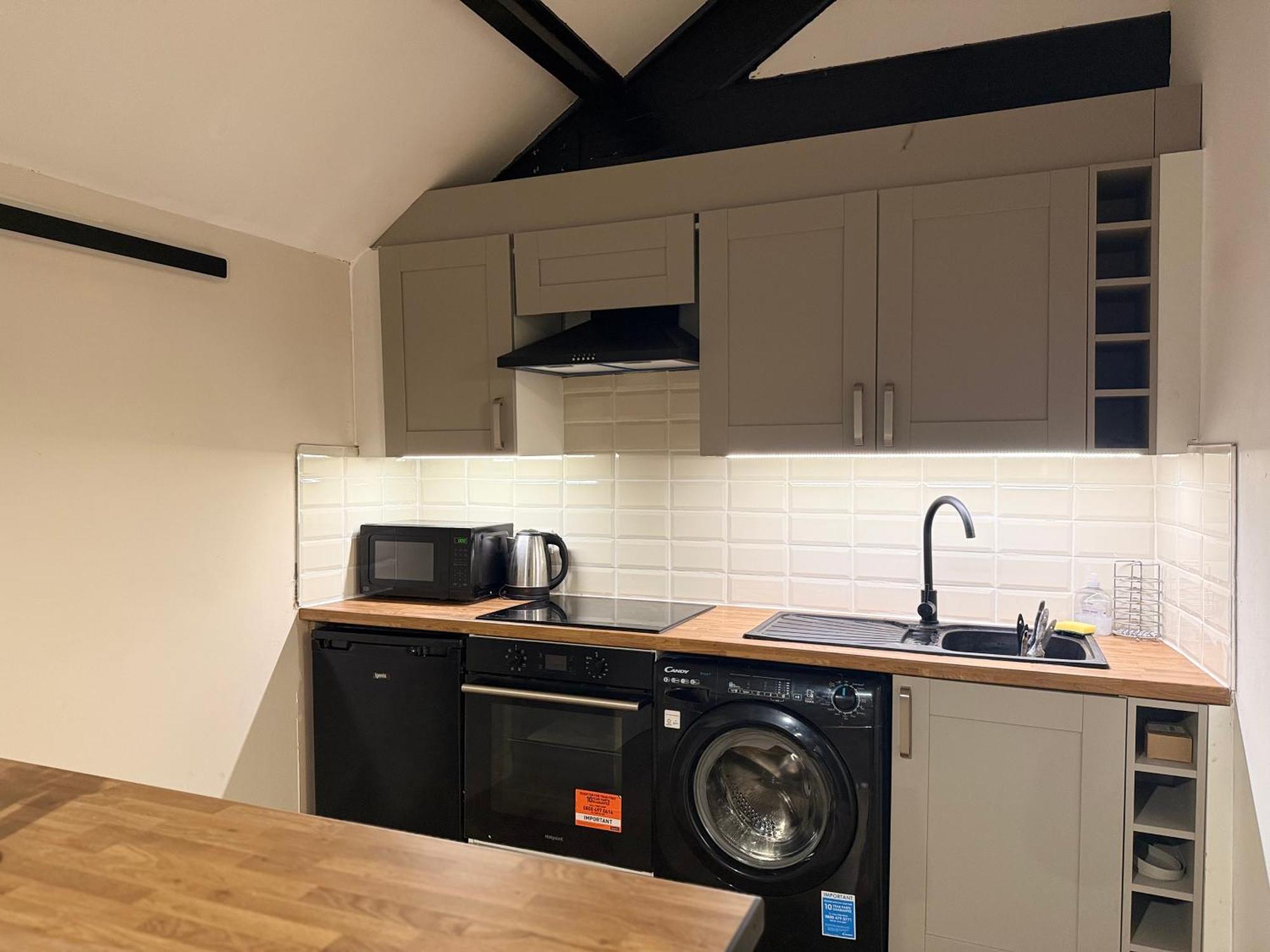 1 Bed Flat In Centre Apartment Leicester