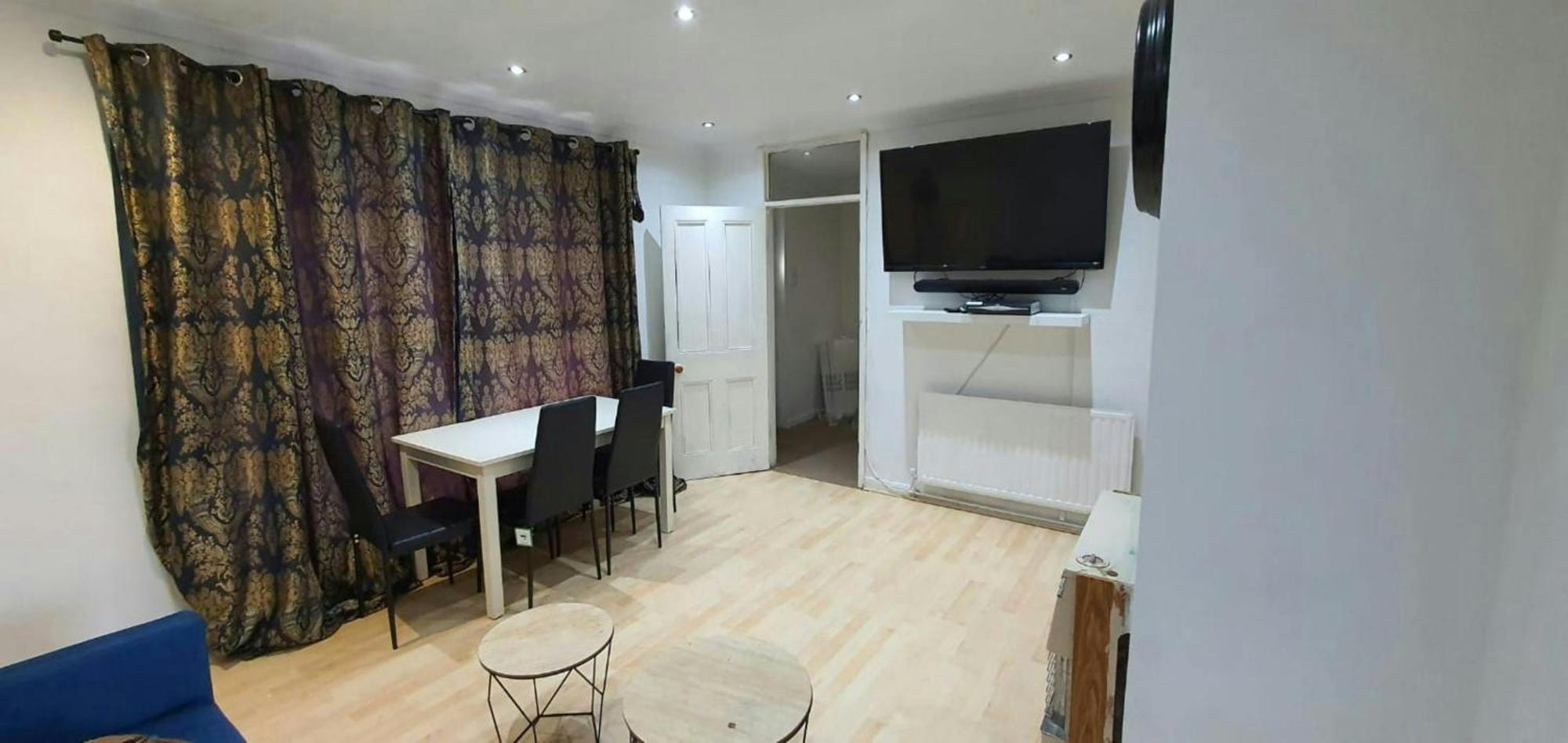 Spacious In Holiday home Leicester