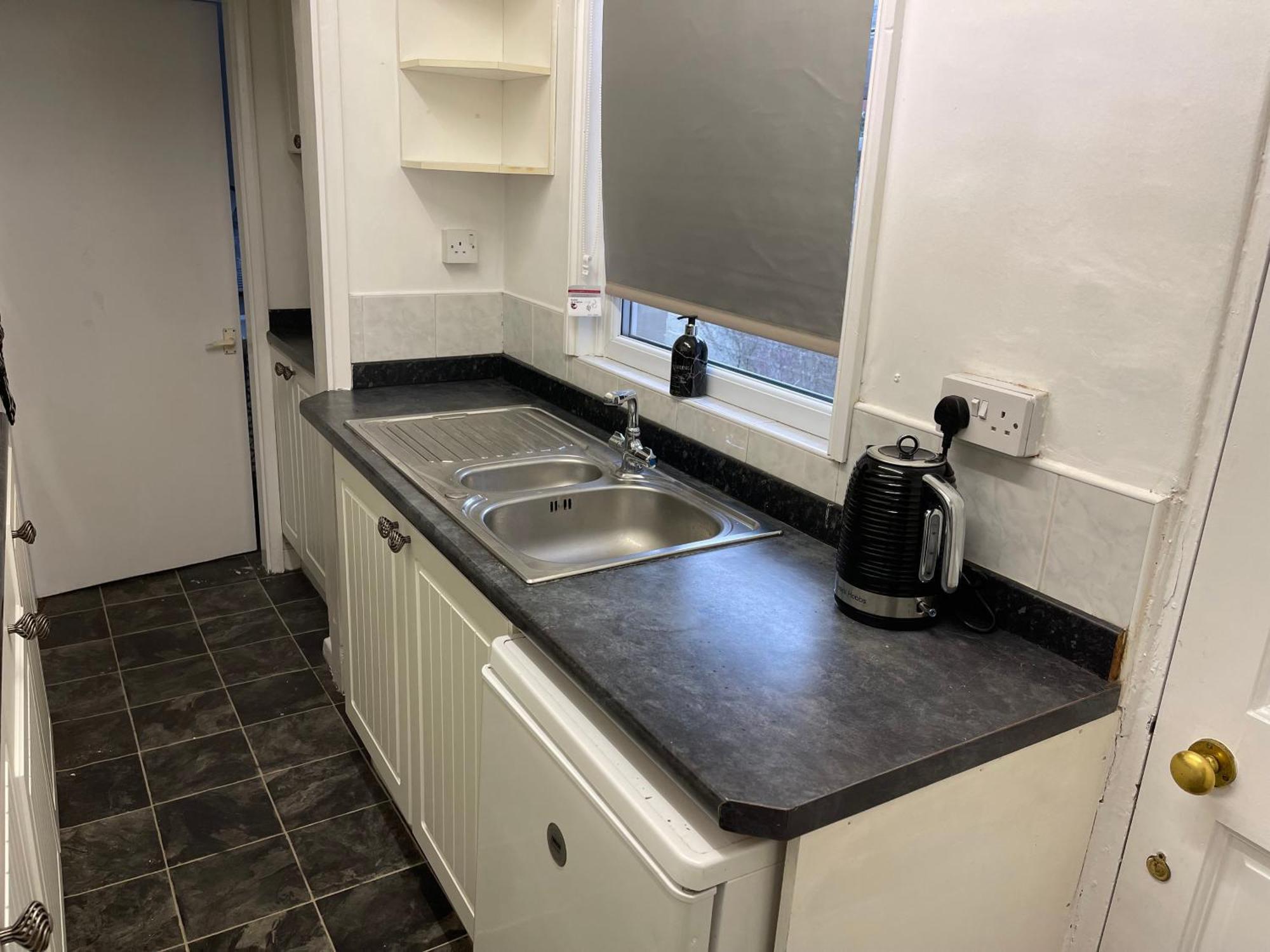 Hometel Digs Comfy Sleeps 12 * Leicester