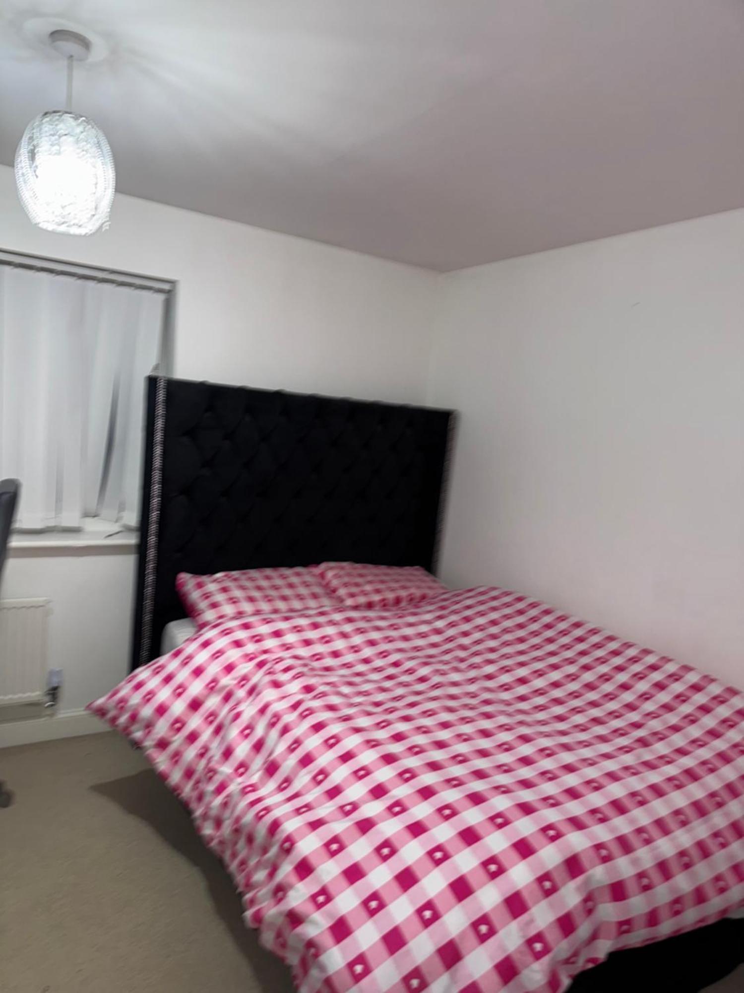 Modern En-suite Private Near Stadium & Centre Leicester