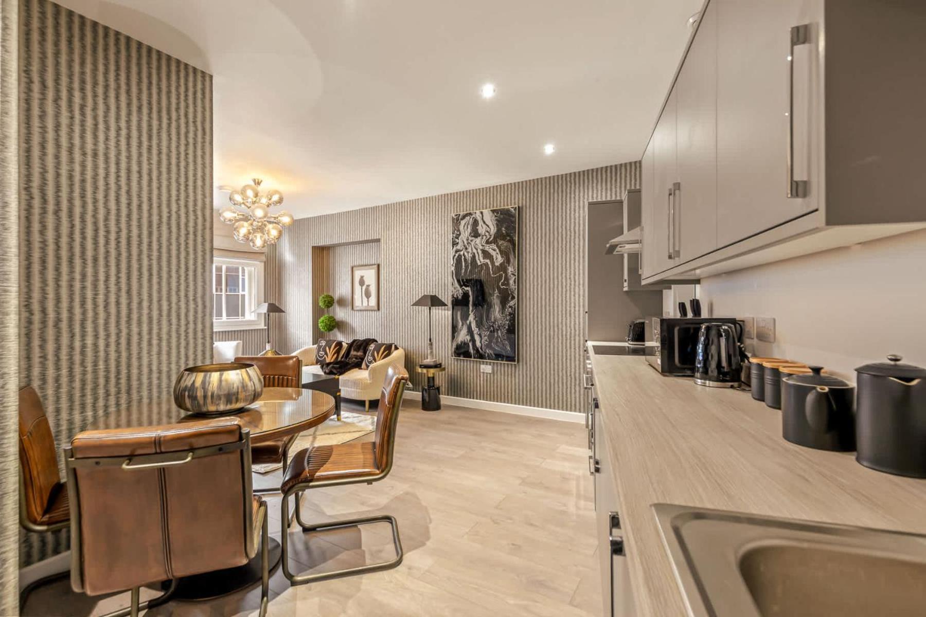 The Sloane At Signature Apartment *