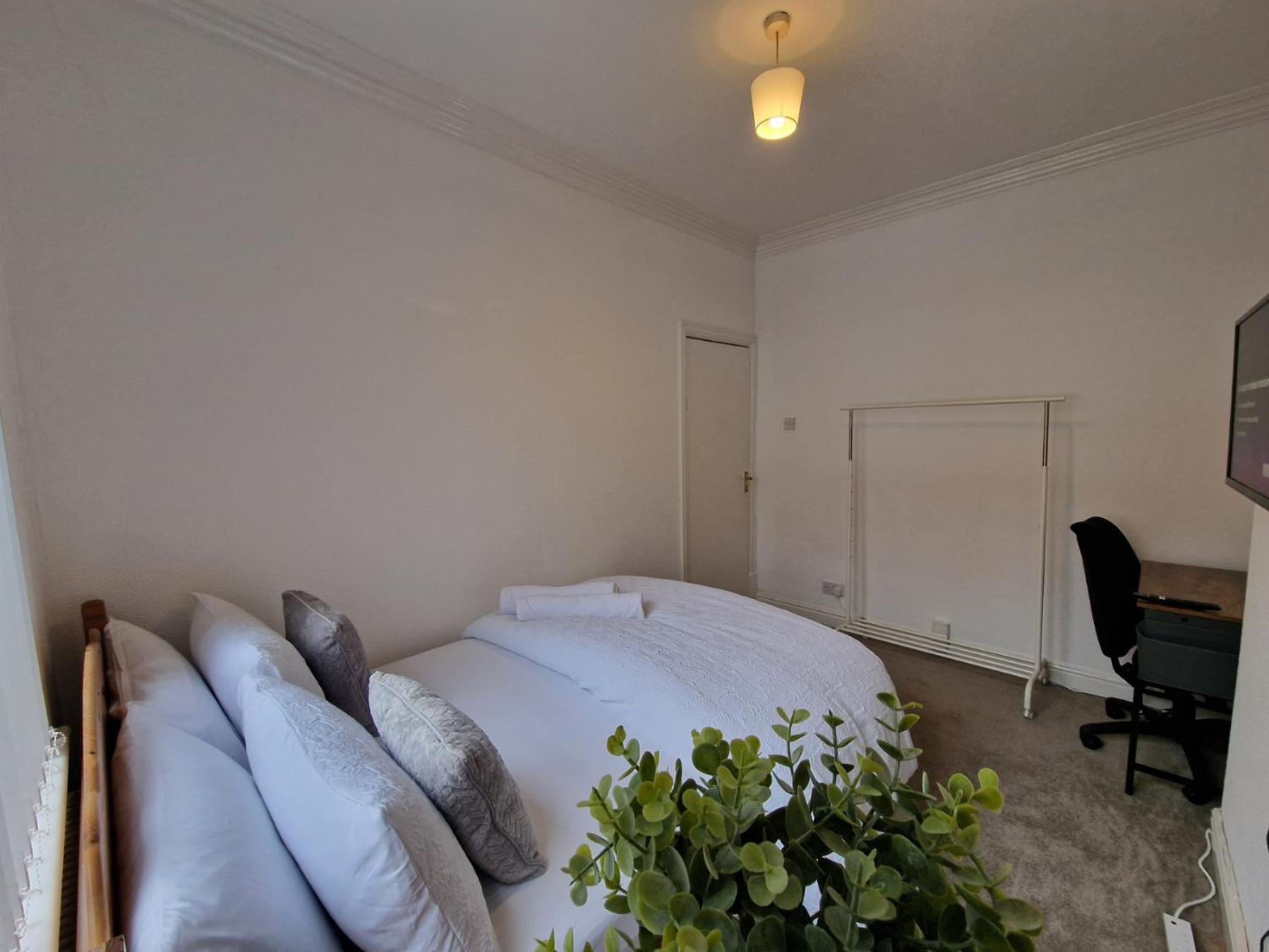 Living Serviced 2 Holiday home Leicester