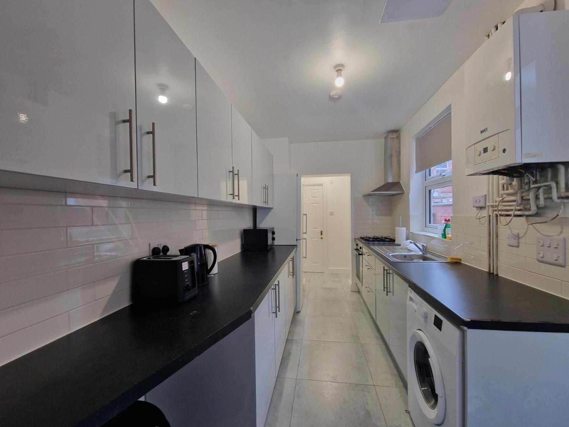 Living Serviced 2 Holiday home Leicester