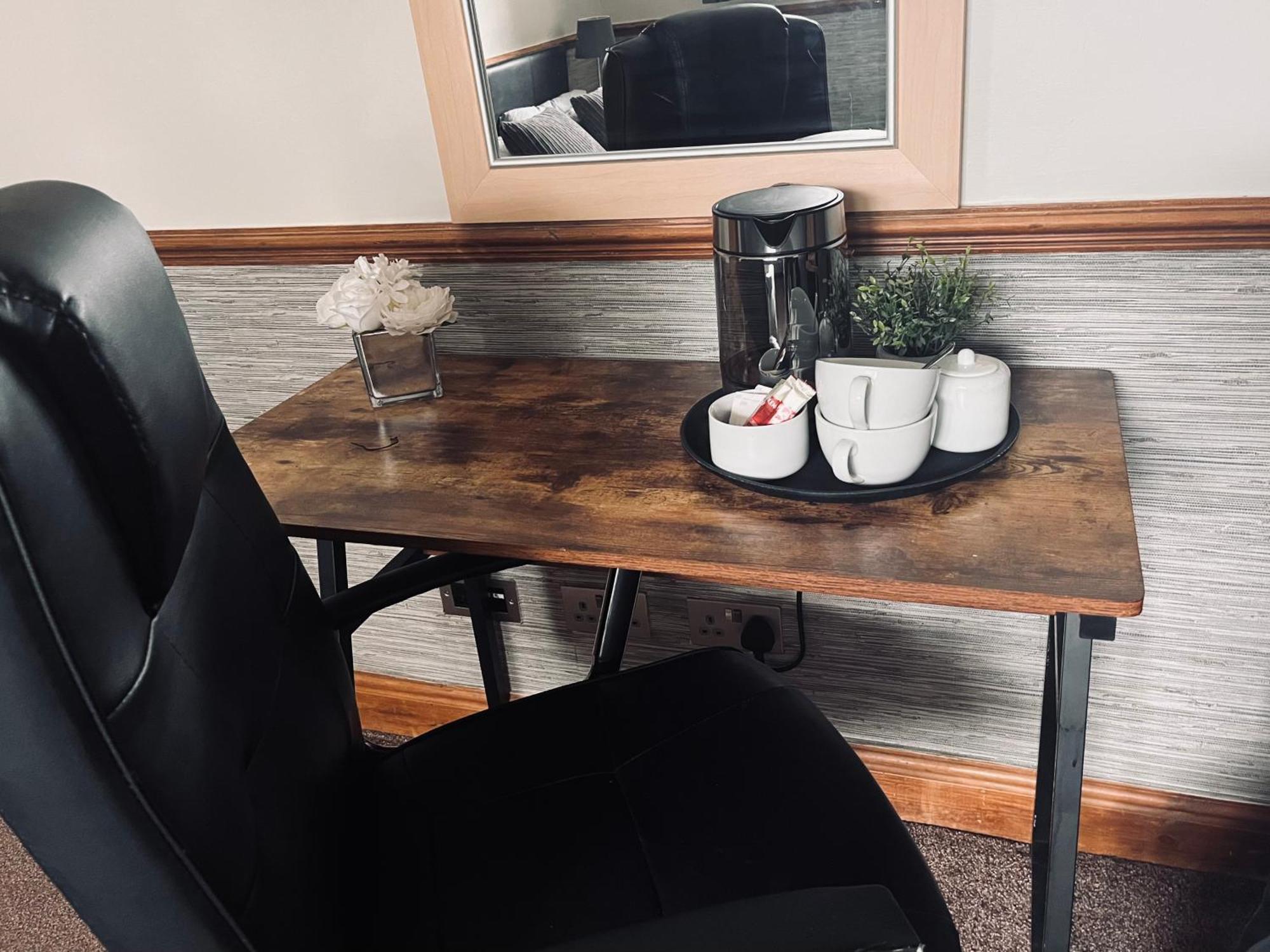 Log Sleeping Pods With Free Breakfast Parking Drinks Leicester