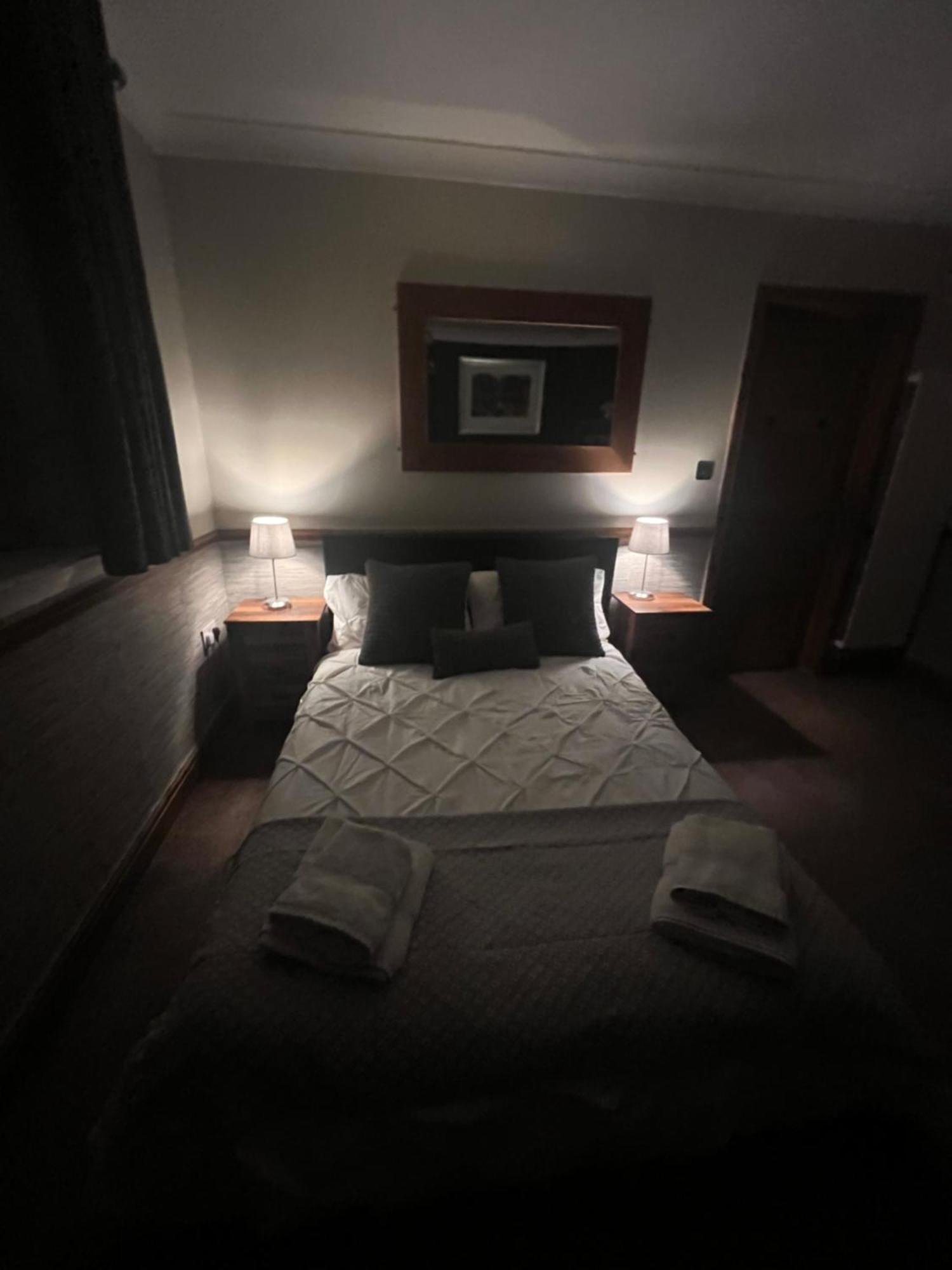 Acomodação com café da manhã  Log Sleeping Pods With Free Breakfast Parking Drinks