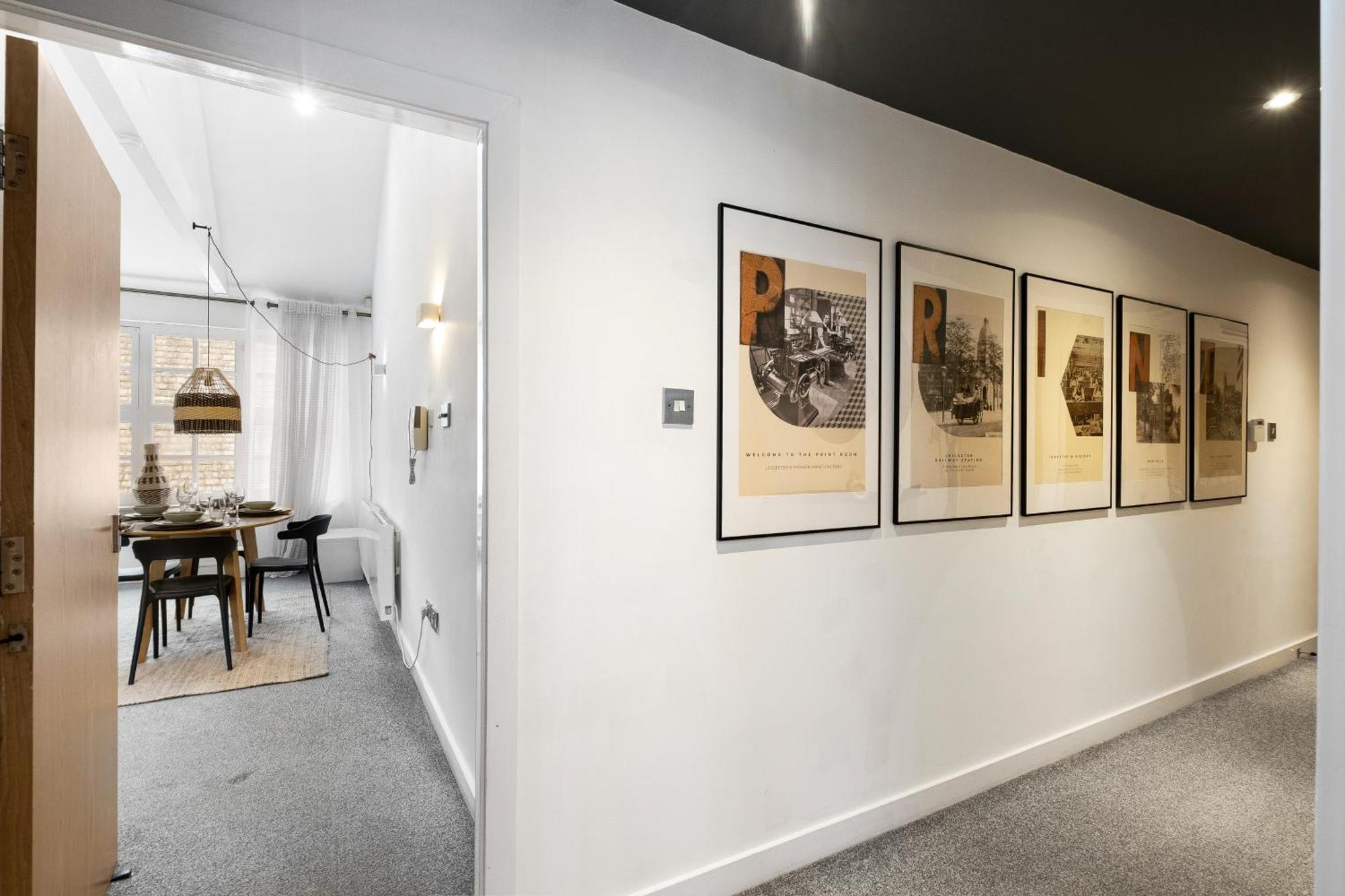 The Palm- Centre 2 Bed, Sleeps 7, Netflix * Leicester