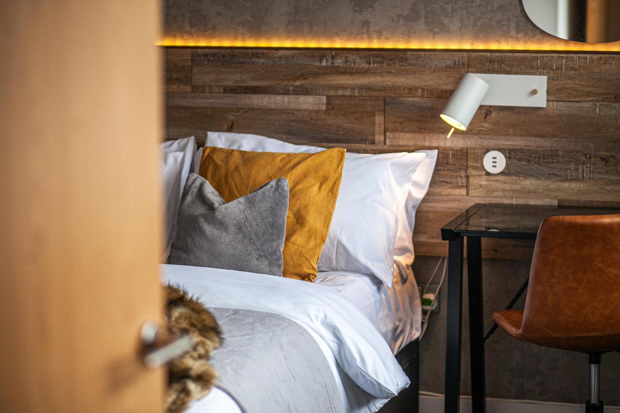 Apartment The Palm- Centre 2 Bed, Sleeps 7, Netflix Leicester