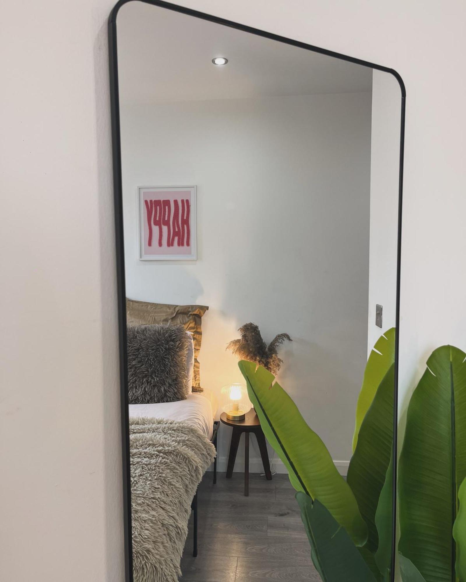 Groovy Central King Suite - Free Gym! * Leicester