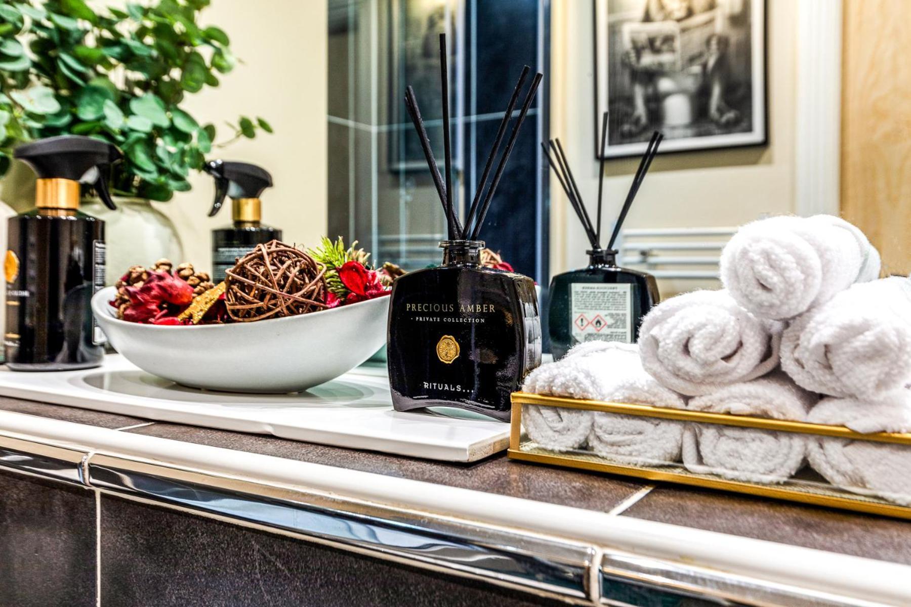 Homestay Luxury In Stunning Penthouse With Views *