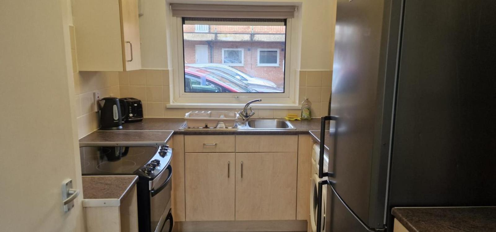 Ground 1 Bed Flat With A Garden *