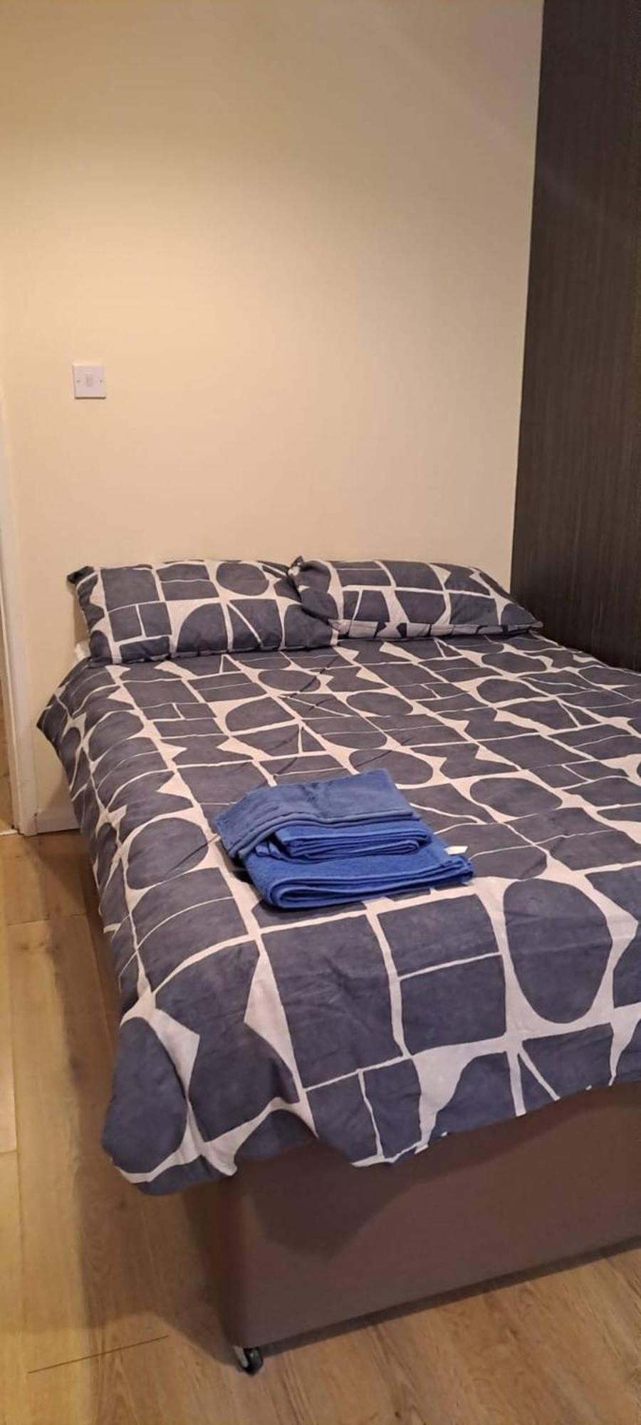 In Guest - Charming Guest With Shared Facilities *