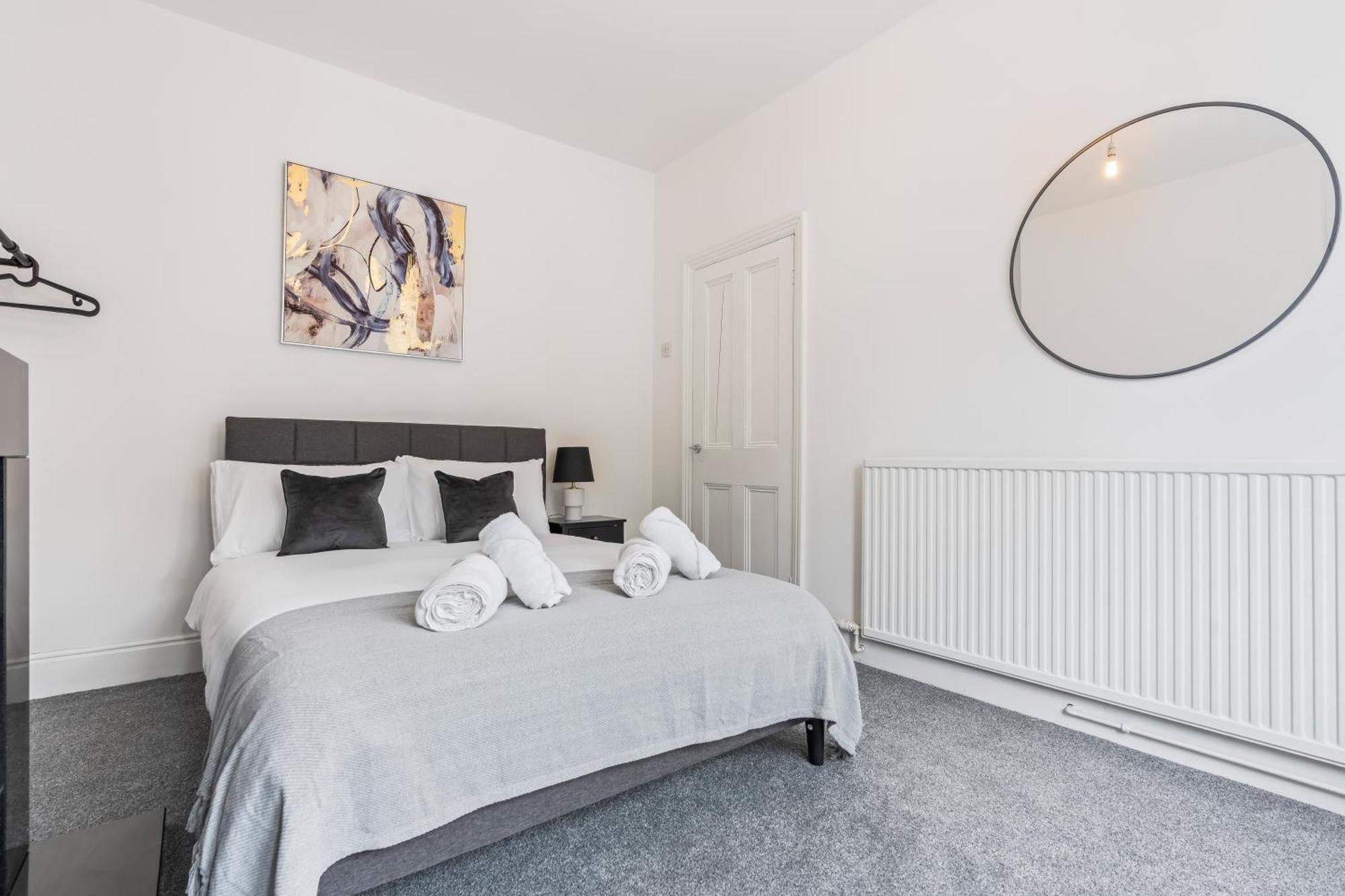 Holiday home 4br - Garden - Sleeps 10 Leicester