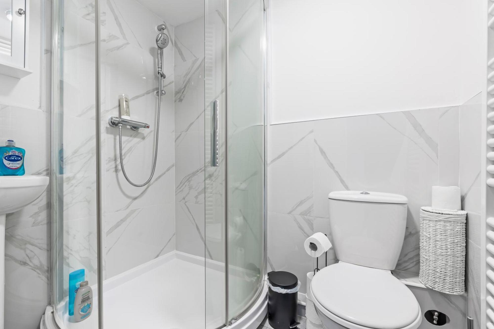 4br - Garden - Sleeps 10 Holiday home