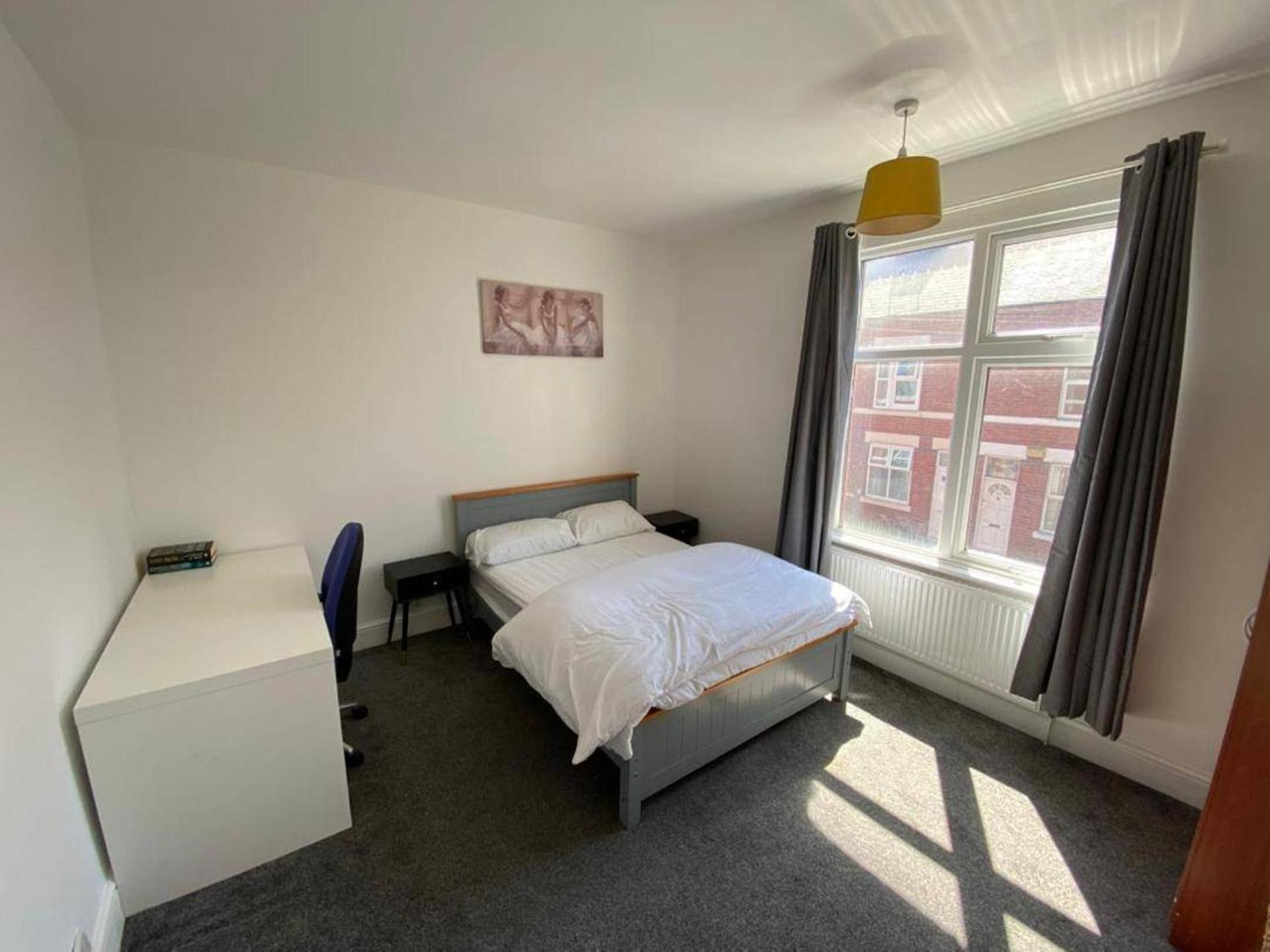 Cosy 2-bed House - Sleeps 4 Garden & Pet-friendly * Leicester
