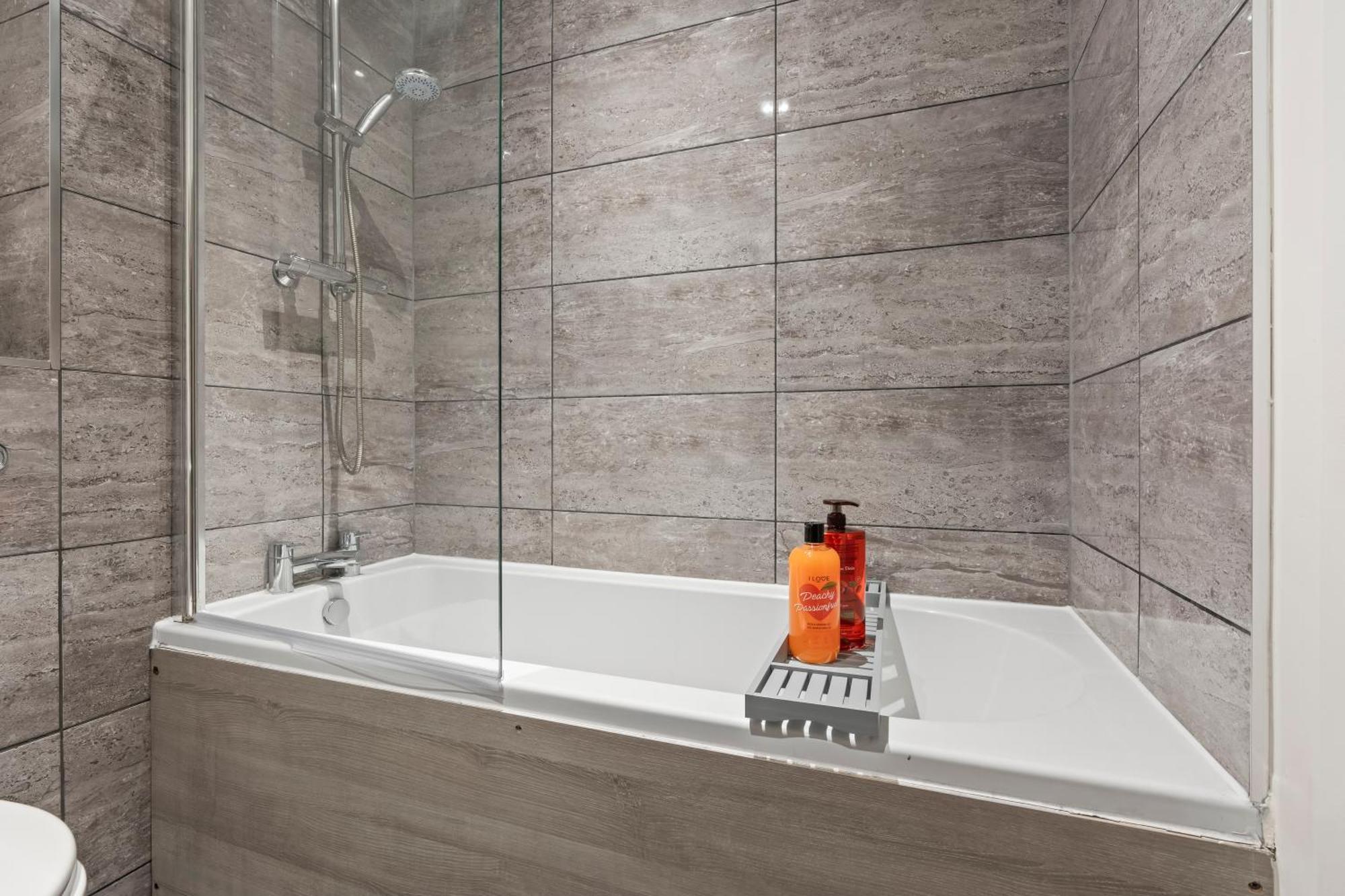 Centre, Luxury Apartment, Sofa Bed, Wifi, Netflix, Premium Leicester