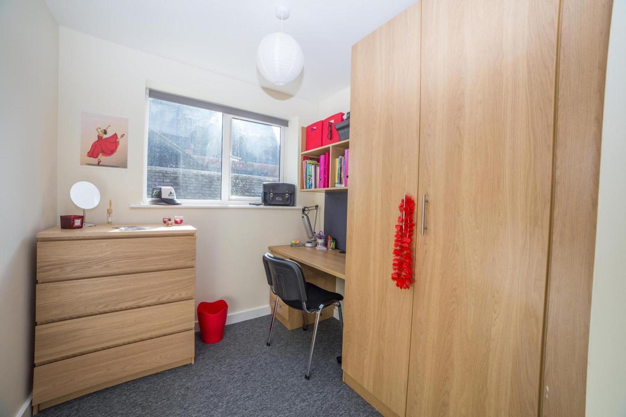 3 Bedroom Ensuite Deacon House Leicester