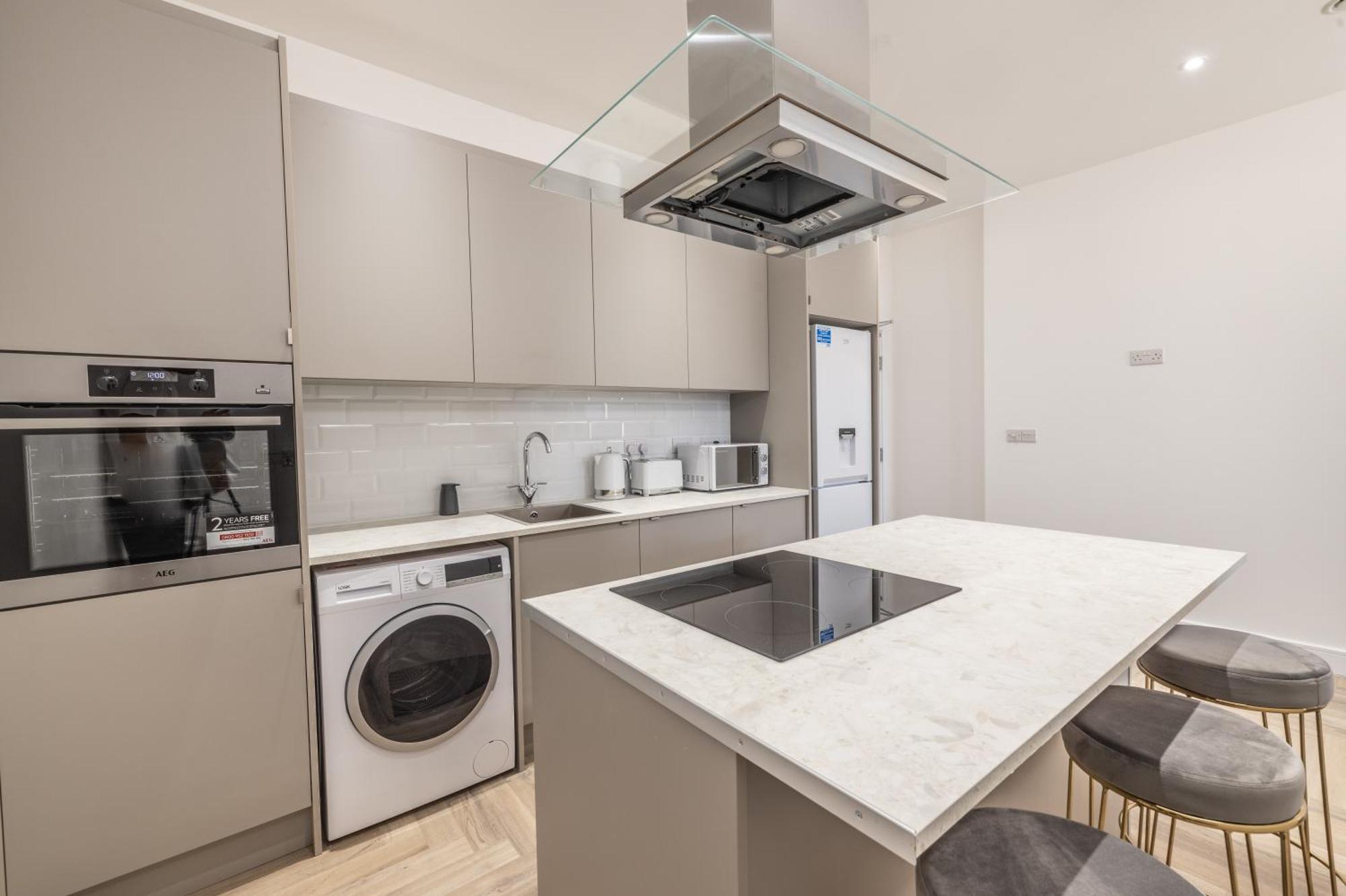 Deluxe Escape Perfect For Business & Families & Free Gym By The Pocklington - The Magistrates * Leicester