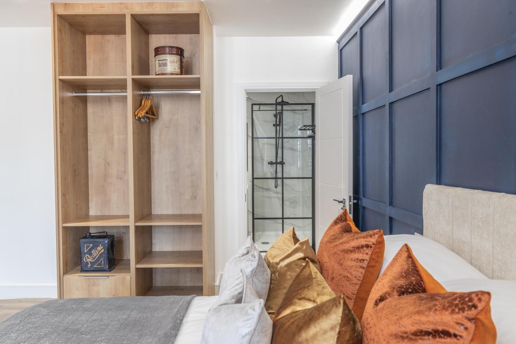 Deluxe Escape Perfect For Business & Families & Free Gym By The Pocklington - The Magistrates Leicester