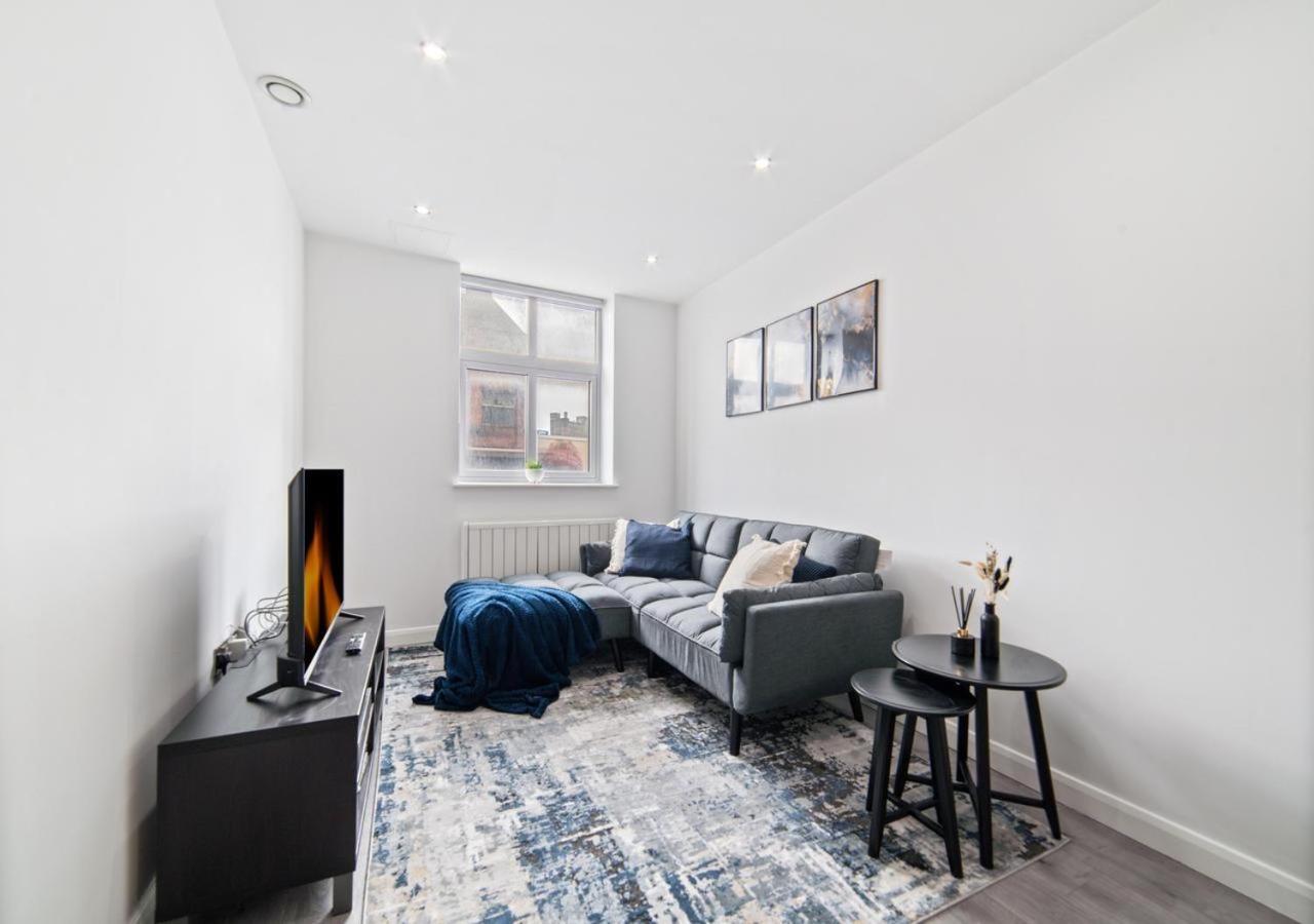The Sapphire - 2br 2bath