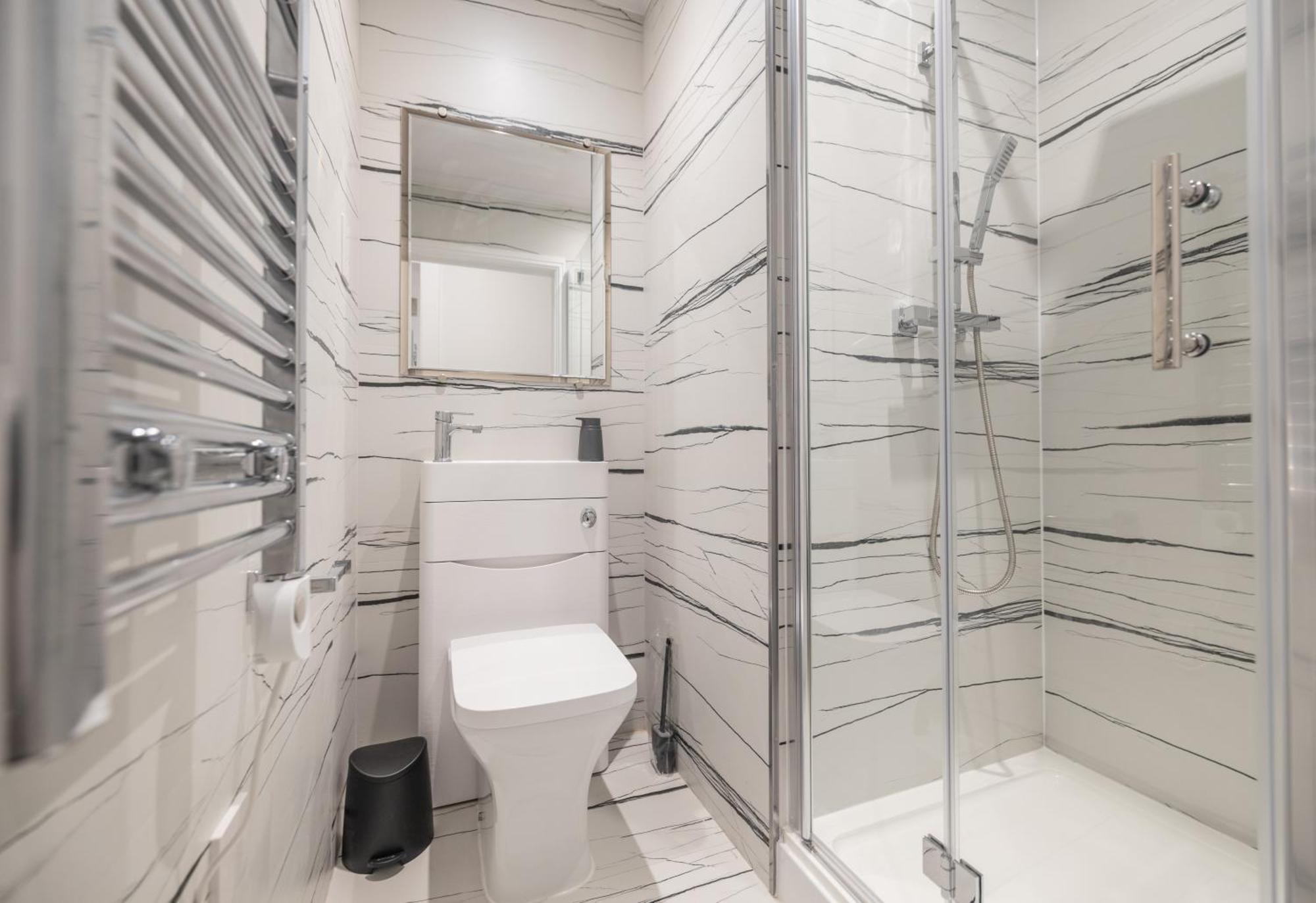 Apartment Luxe With Free Gym & Pet Friendly Perfect For Business & Families By The Pocklington - The Graduate
