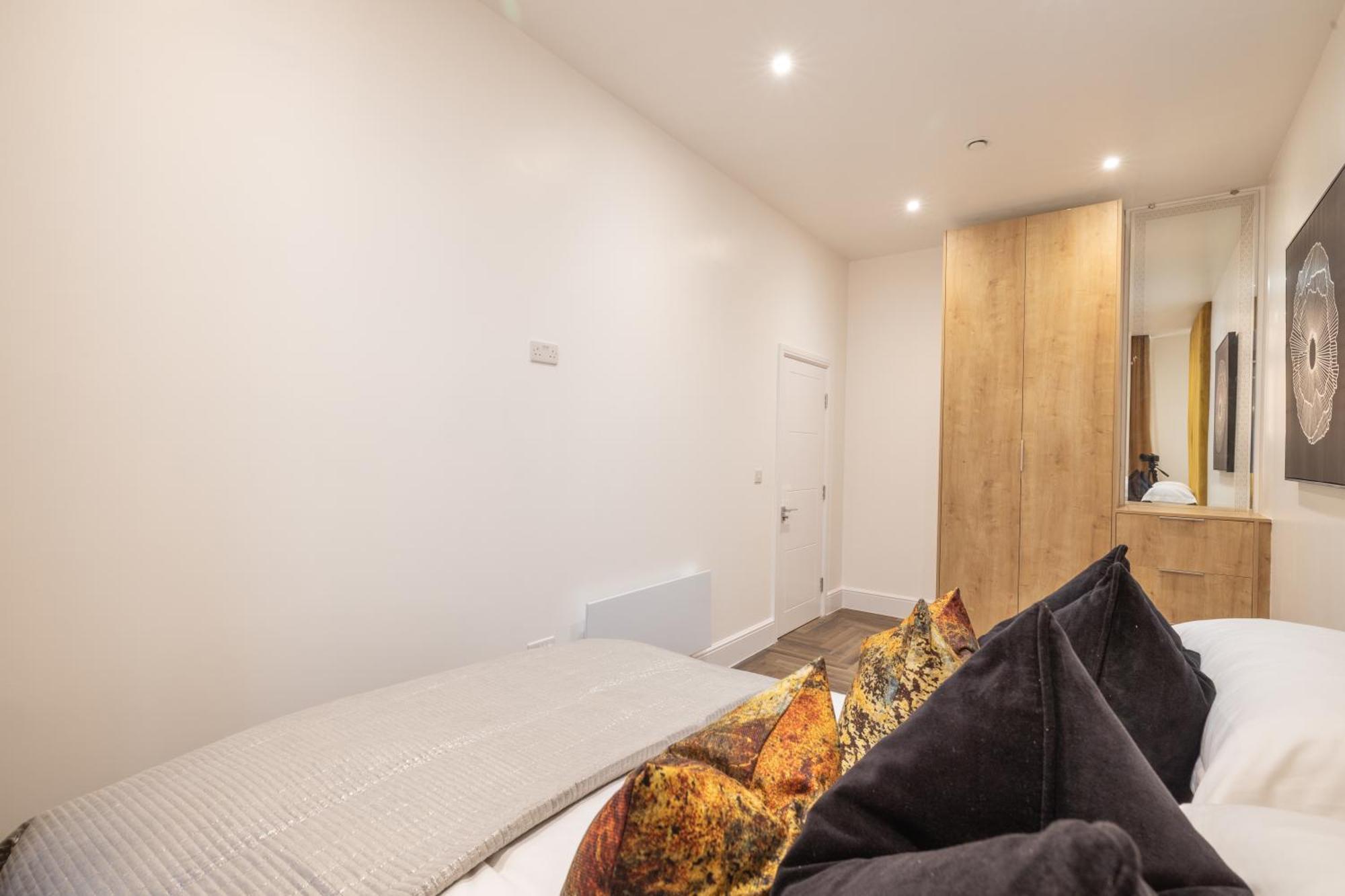 Apartment Luxury In Centre Ideal For Business & Families With Free Gym By The Pocklington - The Guild *
