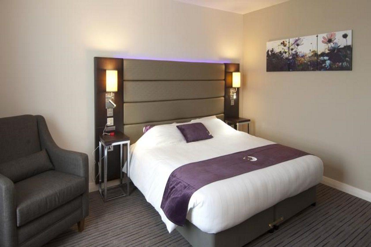 Premier Hotel