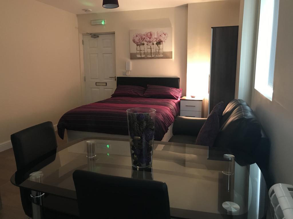 Humberstone Gate Studio Apartment