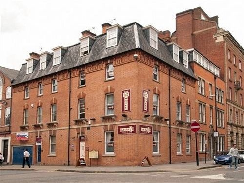 Castle Park Bed & Breakfast Leicester