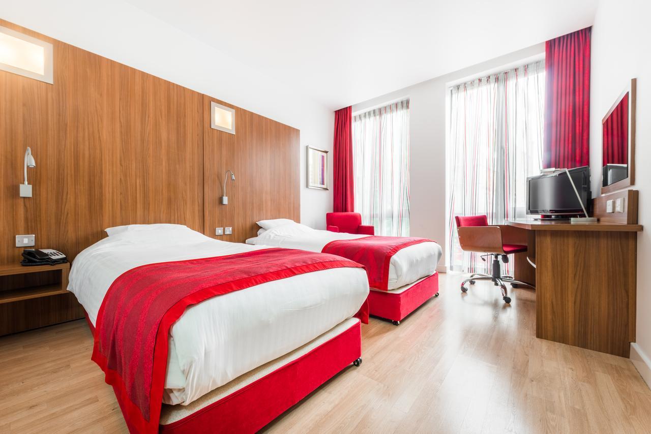 Ramada Encore Centre 3*