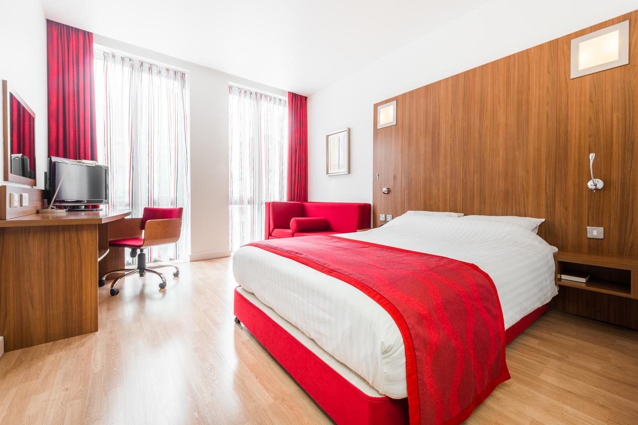 Ramada Encore Centre 3*