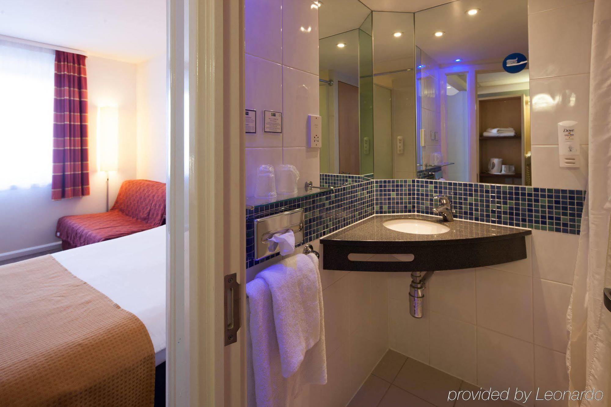 Hotel Express By Ihg Leicester