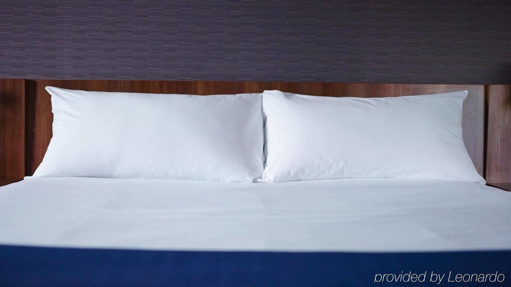 Express By Ihg Hotel