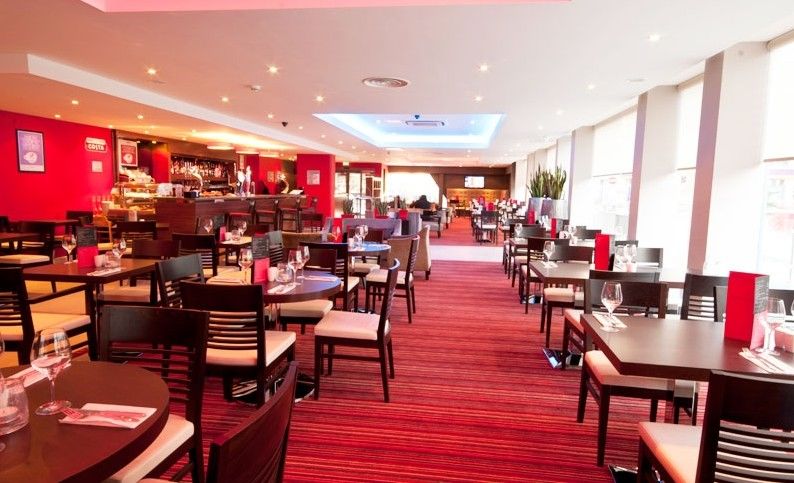 Hotel Ramada Encore Centre 3*